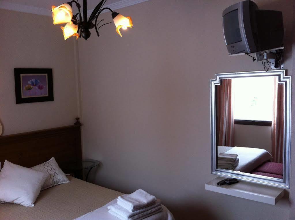 Hostal Costa De La Luz كونيل ذي لا فرونتيرا المظهر الخارجي الصورة
