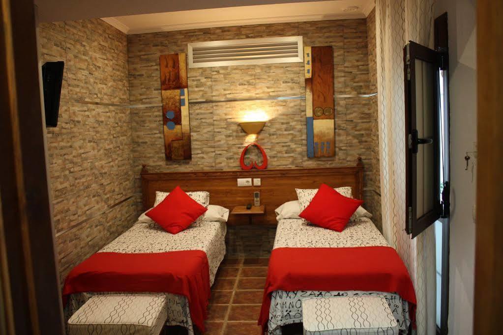 Hostal Costa De La Luz كونيل ذي لا فرونتيرا المظهر الخارجي الصورة