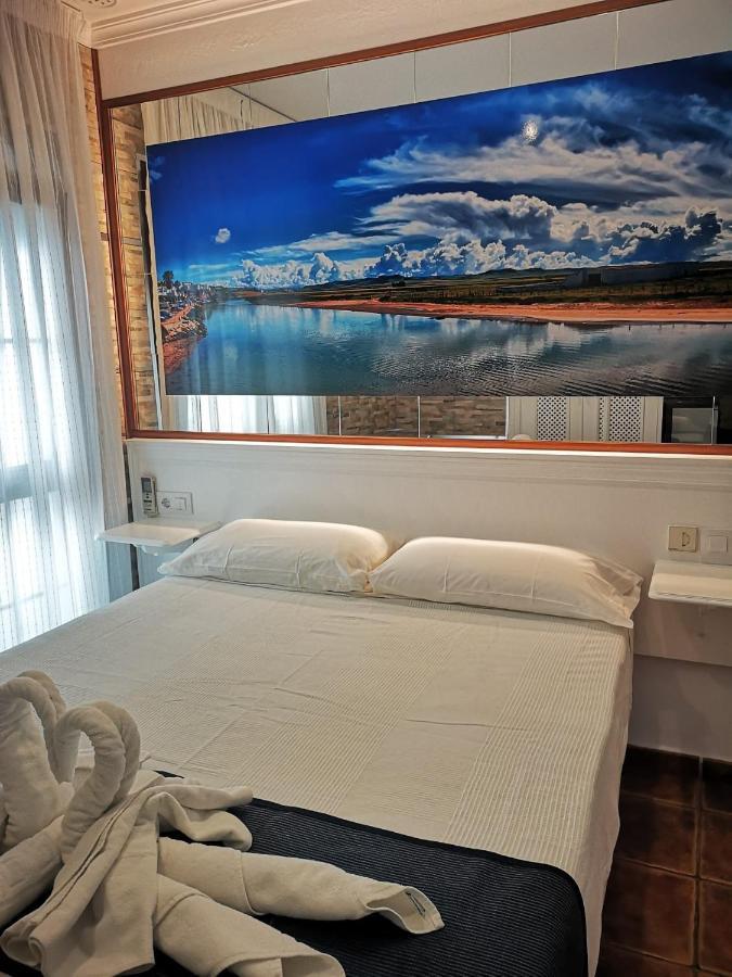 Hostal Costa De La Luz كونيل ذي لا فرونتيرا المظهر الخارجي الصورة