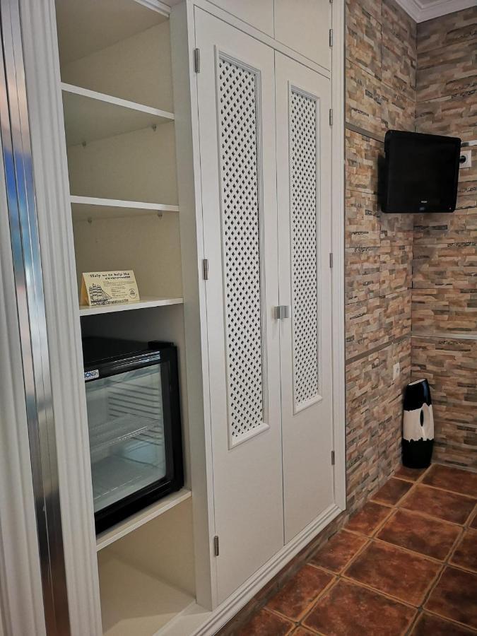 Hostal Costa De La Luz كونيل ذي لا فرونتيرا المظهر الخارجي الصورة