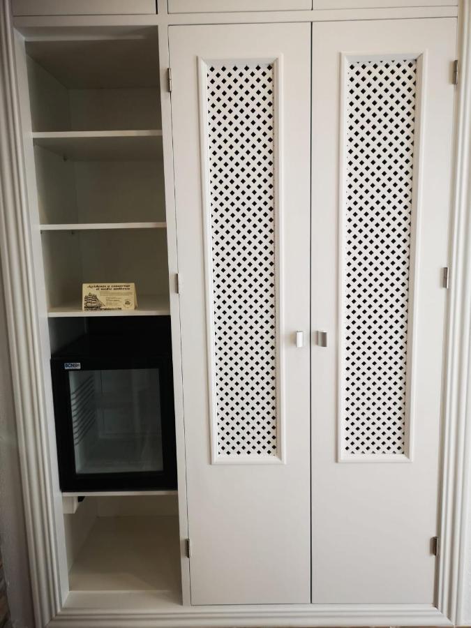 Hostal Costa De La Luz كونيل ذي لا فرونتيرا المظهر الخارجي الصورة
