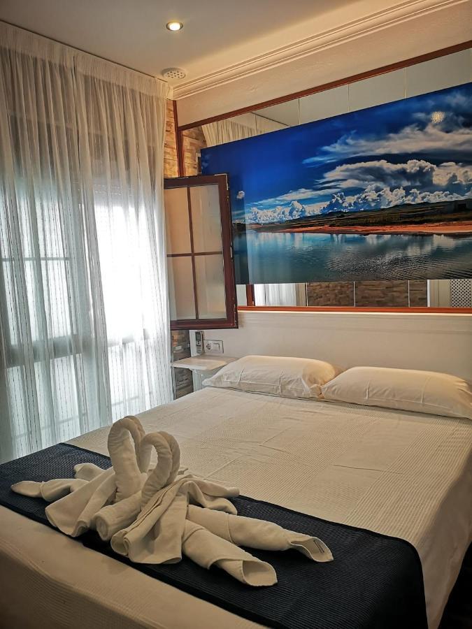 Hostal Costa De La Luz كونيل ذي لا فرونتيرا المظهر الخارجي الصورة